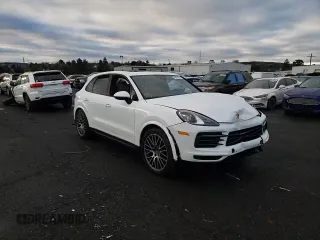 2022 Porsche Cayenne z VIN WP1AA2AY4NDA06206, wystawiony jako Copart lot #70961832 z przebiegiem Nie podano mil oraz . Historia ofert i sprzedaży dostępna na DreamBid. Obrazek 11.