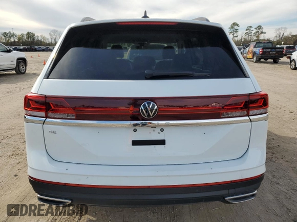 2024 Volkswagen Atlas SE with VIN 1V2DR2CA1RC533959, listed as a Copart auction lot 86839684 with 5,733 mi miles and Salvage title. Bid and sale history available at DreamBid. Image 6.