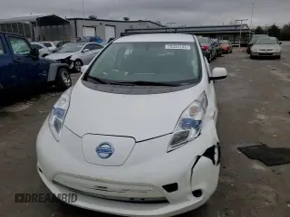 2015 Nissan LEAF SV with VIN 1N4AZ0CPXFC304470, listed as a Copart auction lot 70334702 with 60,331 mi miles. Bid and sale history available at carsss.com. Image 11.