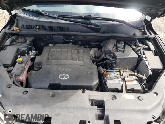 2008 Toyota RAV4 Sport z VIN JTMBK32V485055823, wystawiony jako Copart lot #56858515 z przebiegiem 124 486 mil mil oraz Szkoda całkowita • Salvage title. Historia ofert i sprzedaży dostępna na DreamBid. Obrazek 12.