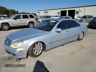 2004 Mercedes-Benz S-Class 4.3L with VIN WDBNG83J24A424430, listed as a Copart auction lot 76927414 with 221,560 mi miles and Salvage Title. Bid and sale history available at carsss.com. Image 1.