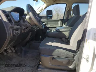 2019 Ram 2500 Tradesman with VIN 3C6UR5HJ8KG587569, listed as a Copart auction lot 45483665 with 136,457 mi miles and Salvage title. Bid and sale history available at DreamBid. Image 7.