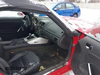 2007 Saturn Sky z VIN 1G8MB35B87Y107181, wystawiony jako IAAI lot #41176112 z przebiegiem 66 273 mil mil oraz . Historia ofert i sprzedaży dostępna na DreamBid. Obrazek 5.