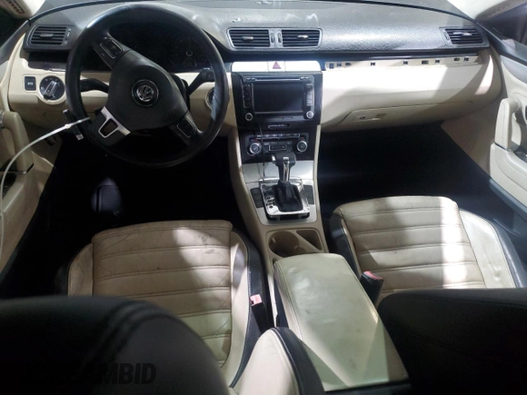 2010 Volkswagen CC Luxury с VIN WVWHP7AN4AE561713, выставлен на аукционе Copart как лот 59707665 с пробегом Не указан миль и Чистый • Clean title. История ставок и продаж доступна на DreamBid. Изображение 8.