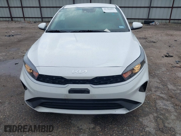 2024 Kia Forte LXS with VIN 3KPF24AD0RE810665, listed as a IAAI auction lot 41706082 with 40,315 mi miles. Bid and sale history available at carsss.com. Image 12.
