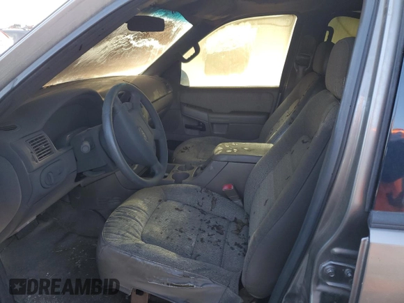 2005 Ford Explorer XLS z VIN 1FMZU62K85UB20959, wystawiony jako Copart lot #41908505 z przebiegiem Nie podano mil oraz Nie do naprawy • Non repairable. Historia ofert i sprzedaży dostępna na DreamBid. Obrazek 7.