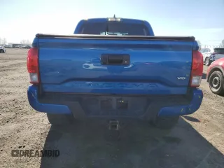 2017 Toyota Tacoma SR5 z VIN 5TFCZ5AN0HX116148, wystawiony jako Copart lot #52938035 z przebiegiem 111 284 mil mil oraz Szkoda całkowita • Salvage title. Historia ofert i sprzedaży dostępna na DreamBid. Obrazek 6.