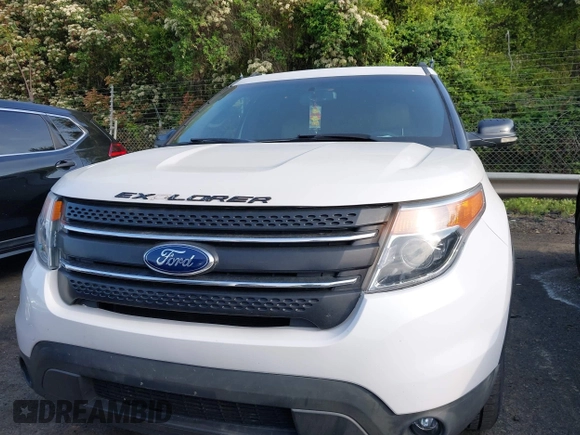 2013 Ford Explorer XLT with VIN 1FM5K7D81DGA97095, listed as a IAAI auction lot 42003091 with 143,148 mi miles. Bid and sale history available at carsss.com. Image 12.