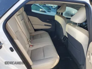 2024 Toyota Crown XLE with VIN JTDAAAAFXR3022352, listed as a Copart auction lot 73821754 with 0 mi miles and Non Repairable. Bid and sale history available at carsss.com. Image 10.