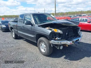 2003 GMC Sierra 1500 SLT z VIN 2GTEK19T131325073, wystawiony jako IAAI lot #42018525 z przebiegiem 338 659 mil mil oraz . Historia ofert i sprzedaży dostępna na DreamBid. Obrazek 1.