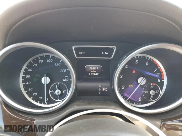 2014 Mercedes-Benz GL 450 with VIN 4JGDF7CEXEA412925, listed as a Copart auction lot 62164305 with 123,982 mi miles and Clean title. Bid and sale history available at DreamBid. Image 9.