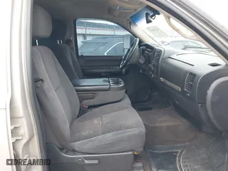 2007 Chevrolet Silverado 1500 LT w/1LT with VIN 3GCEK13C07G528221, listed as a IAAI auction lot 41510443 with 278,864 mi miles. Bid and sale history available at carsss.com. Image 5.