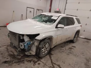 2020 Chevrolet Traverse LT Cloth z VIN 1GNERGKWXLJ263981, wystawiony jako IAAI lot #41606187 z przebiegiem 65 134 mil mil oraz . Historia ofert i sprzedaży dostępna na DreamBid. Obrazek 17.