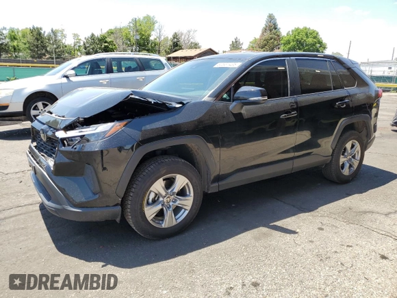 2023 Toyota RAV4 LE z VIN 2T3G1RFV9PC383821, wystawiony jako Copart lot #60561435 z przebiegiem 33 593 mil mil oraz Szkoda całkowita • Salvage title. Historia ofert i sprzedaży dostępna na DreamBid. Obrazek 1.