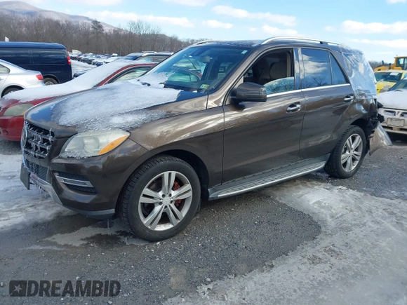 2013 Mercedes-Benz M 350 z VIN 4JGDA2EB7DA258502, wystawiony jako IAAI lot #41269991 z przebiegiem 140 182 mil mil oraz . Historia ofert i sprzedaży dostępna na DreamBid. Obrazek 2.