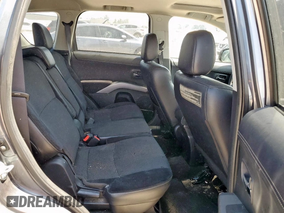 2011 Mitsubishi Outlander SE with VIN JA4AS3AW4BU036458, listed as a Copart auction lot 56501535 with 218,646 mi miles and Salvage title. Bid and sale history available at DreamBid. Image 11.