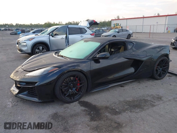 2023 Chevrolet Corvette 2LZ z VIN 1G1YE2D37P5601920, wystawiony jako IAAI lot #42228296 z przebiegiem 19 976 mil mil oraz . Historia ofert i sprzedaży dostępna na DreamBid. Obrazek 17.