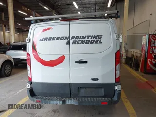 2015 Ford Transit Cargo z VIN 1FTNR1ZM4FKA66250, wystawiony jako IAAI lot #42249224 z przebiegiem 86 225 mil mil oraz . Historia ofert i sprzedaży dostępna na DreamBid. Obrazek 16.