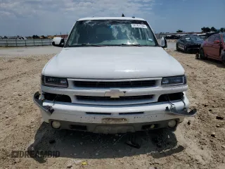 2003 Chevrolet Suburban LT with VIN 3GNFK16T83G297134, listed as a Copart auction lot 56761734 with 303,349 mi miles and Salvage Title. Bid and sale history available at carsss.com. Image 5.