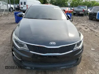 2017 Kia Optima LX z VIN 5XXGT4L36HG152748, wystawiony jako Copart lot #60788595 z przebiegiem 102 972 mil mil oraz Szkoda całkowita • Salvage title. Historia ofert i sprzedaży dostępna na DreamBid. Obrazek 5.