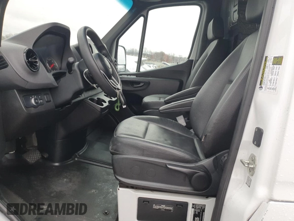 2021 Freightliner Sprinter z VIN W2Y40CHY4MT068916, wystawiony jako Copart lot #45091765 z przebiegiem 89 822 mil mil oraz Szkody całkowita. Historia ofert i sprzedaży dostępna na DreamBid. Obrazek 7.