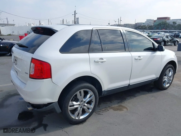 2012 Ford Edge SEL with VIN 2FMDK3JC7CBA93135, listed as a IAAI auction lot 42084352 with 162,685 mi miles. Bid and sale history available at carsss.com. Image 4.