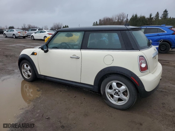 2011 MINI Cooper Hardtop with VIN WMWSU3C55BT095126, listed as a Copart auction lot 52447595 with 266,360 mi miles and Clean Title. Bid and sale history available at carsss.com. Image 2.