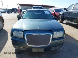 2006 Chrysler 300 with VIN 2C3KA43R76H158898, listed as a IAAI auction lot 41679164 with 1 mi miles. Bid and sale history available at carsss.com. Image 12.