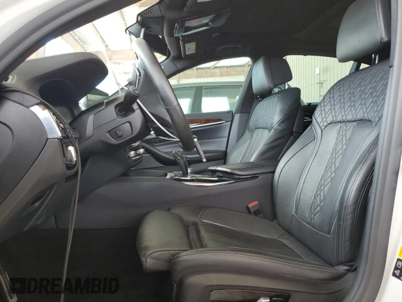 2020 BMW 5 Series M550i xDrive z VIN WBAJS7C07LBN96328, wystawiony jako Copart lot #52234045 z przebiegiem 46 515 mil mil oraz Nie do naprawy • Non repairable. Historia ofert i sprzedaży dostępna na DreamBid. Obrazek 7.