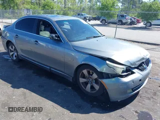2008 BMW 5 Series 528i with VIN WBANU53598CT07043, listed as a IAAI auction lot 42030992 with 212,833 mi miles and . Bid and sale history available at carsss.com. Image 1.