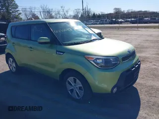 2015 Kia Soul with VIN KNDJN2A22F7816743, listed as a IAAI auction lot 41834023 with 133,522 mi miles. Bid and sale history available at carsss.com. Image 1.