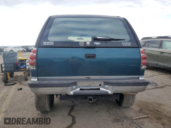 1993 Chevrolet Blazer z VIN 1GNEK18K0PJ341907, wystawiony jako Copart lot #46688435 z przebiegiem 210 382 mil mil oraz Szkoda całkowita • Salvage title. Historia ofert i sprzedaży dostępna na DreamBid. Obrazek 6.