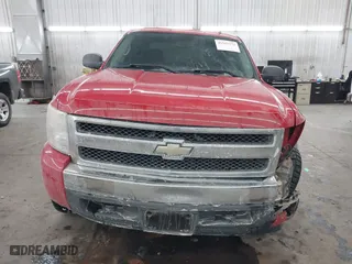 2008 Chevrolet Silverado 1500 LTZ with VIN 3GCEK13358G174925, listed as a IAAI auction lot 41551571 with 212,718 mi miles. Bid and sale history available at carsss.com. Image 13.