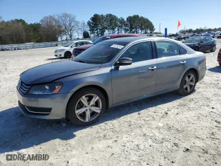 2014 Volkswagen Passat SE w/Sunroof with VIN 1VWBS7A31EC117674, listed as a Copart auction lot 50176215 with 141,457 mi miles and Clean Title. Bid and sale history available at carsss.com. Image 1.