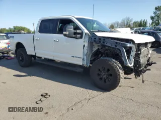 2022 Ford F-350 XL with VIN 1FT8W3BT2NEC89662, listed as a Copart auction lot 54242585 with 14,369 mi miles and Salvage title. Bid and sale history available at DreamBid. Image 4.
