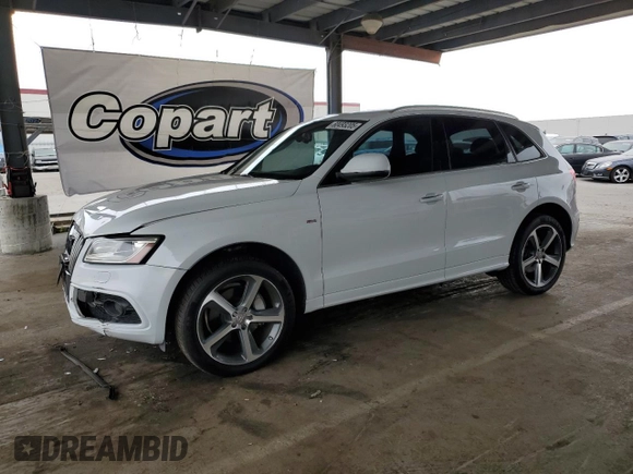 2015 Audi Q5 Premium Plus z VIN WA1DGAFP9FA044955, wystawiony jako Copart lot #60493205 z przebiegiem 109 593 mil mil oraz Szkoda całkowita • Salvage title. Historia ofert i sprzedaży dostępna na DreamBid. Obrazek 1.