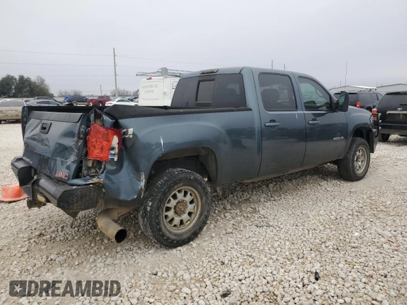 2009 GMC Sierra 2500HD SLT z VIN 1GTHK63609F152337, wystawiony jako Copart lot #45722975 z przebiegiem 251 993 mil mil oraz Szkoda całkowita • Salvage title. Historia ofert i sprzedaży dostępna na DreamBid. Obrazek 3.
