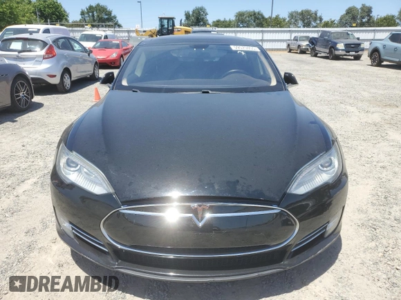 2013 Tesla Model S Performance с VIN 5YJSA1DP8DFP13075, выставлен на аукционе Copart как лот 59575955 с пробегом 106 169 миль миль и Чистый • Clean title. История ставок и продаж доступна на DreamBid. Изображение 5.