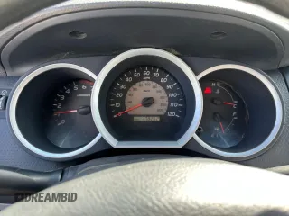 2010 Toyota Tacoma z VIN 5TEPX4EN6AZ695401, wystawiony jako Copart lot #56636935 z przebiegiem 178 262 mil mil oraz Czysty tytuł • Clean title. Historia ofert i sprzedaży dostępna na DreamBid. Obrazek 5.