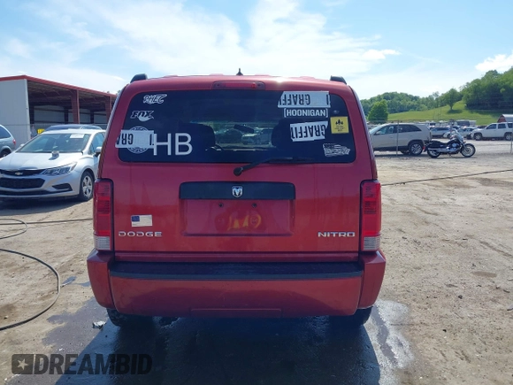 2010 Dodge Nitro Heat z VIN 1D4PU4GK5AW174777, wystawiony jako IAAI lot #42290362 z przebiegiem 165 537 mil mil oraz . Historia ofert i sprzedaży dostępna na DreamBid. Obrazek 16.