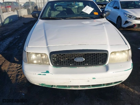 2009 Ford Police Interceptor with VIN 2FAHP71V29X109176, listed as a IAAI auction lot 41212513 with 286,233 mi miles. Bid and sale history available at carsss.com. Image 12.