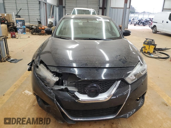 2017 Nissan Maxima SV z VIN 1N4AA6AP6HC427201, wystawiony jako Copart lot #47111495 z przebiegiem 57 047 mil mil oraz Szkoda całkowita • Salvage title. Historia ofert i sprzedaży dostępna na DreamBid. Obrazek 5.