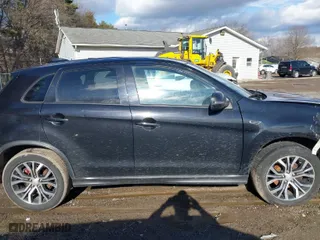 2018 Mitsubishi Outlander Sport ES 2.0 with VIN JA4AP3AU8JZ007997, listed as a IAAI auction lot 41440623 with 253,232 mi miles. Bid and sale history available at carsss.com. Image 13.