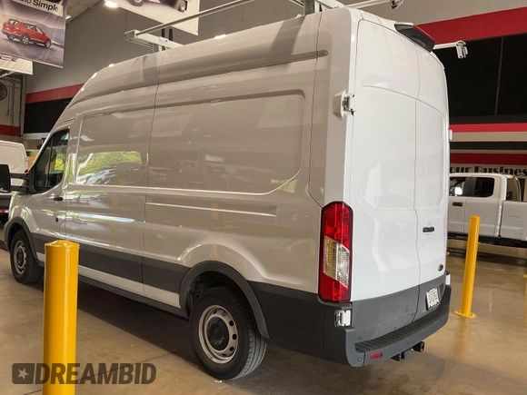 2023 Ford Transit Cargo с VIN 1FTBR1X80PKC02478, выставлен на аукционе IAAI как лот 42791988 с пробегом 40 987 миль миль и . История ставок и продаж доступна на DreamBid. Изображение 16.