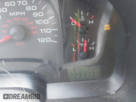 2007 Ford F-150 XLT with VIN 1FTPX14V27FB68848, listed as a IAAI auction lot 42236698 with 223,113 mi miles and . Bid and sale history available at DreamBid. Image 15.