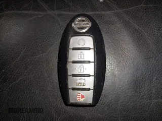 2016 Nissan Maxima SV z VIN 1N4AA6AP4GC415952, wystawiony jako IAAI lot #41806306 z przebiegiem 131 612 mil mil oraz . Historia ofert i sprzedaży dostępna na DreamBid. Obrazek 11.