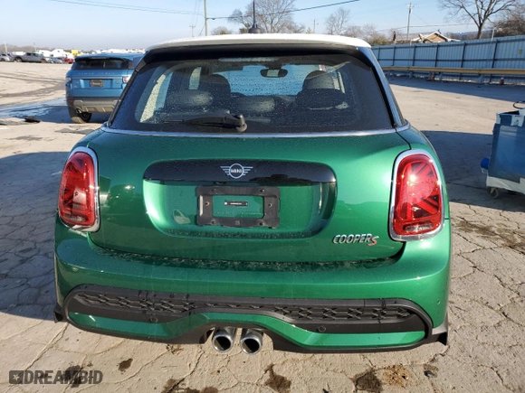 2024 MINI Hardtop 4 Door Cooper S with VIN WMW53DK02R2V56990, listed as a Copart auction lot 87200544 with 6,826 mi miles and Salvage Title. Bid and sale history available at carsss.com. Image 6.