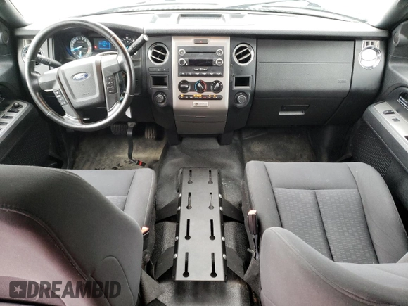 2016 Ford Expedition XL z VIN 1FMJU1GT2GEF15525, wystawiony jako Copart lot #71093384 z przebiegiem 140 109 mil mil oraz Czysty tytuł • Clean title. Historia ofert i sprzedaży dostępna na DreamBid. Obrazek 8.