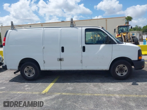 2014 Chevrolet Express Cargo Van with VIN 1GCWGFFA2E1103446, listed as a IAAI auction lot 42177760 with 91,232 mi miles. Bid and sale history available at carsss.com. Image 13.