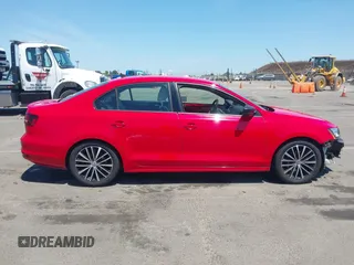 2016 Volkswagen Jetta Sport с VIN 3VWD17AJ0GM275032, выставлен на аукционе IAAI как лот 42392336 с пробегом 68 473 миль миль и . История ставок и продаж доступна на DreamBid. Изображение 14.